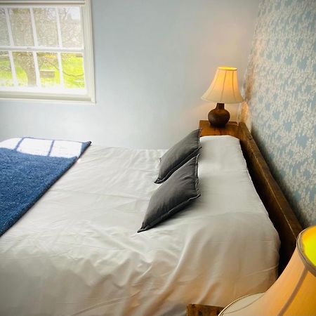 Pass The Keys Superbly Located Handsome Georgian Townhouse Shrewsbury Esterno foto