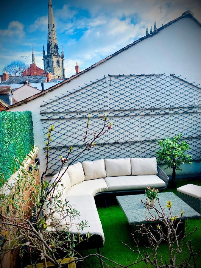 Pass The Keys Superbly Located Handsome Georgian Townhouse Shrewsbury Esterno foto