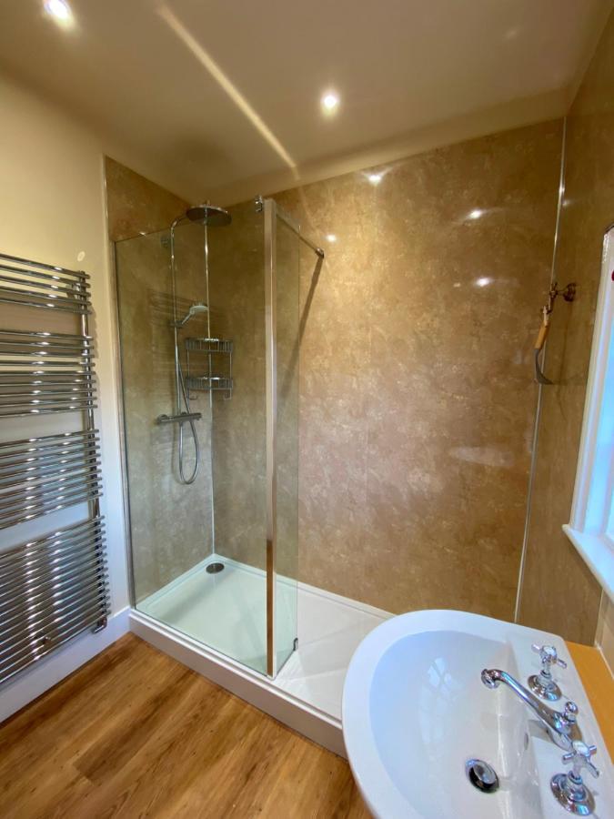 Pass The Keys Superbly Located Handsome Georgian Townhouse Shrewsbury Esterno foto