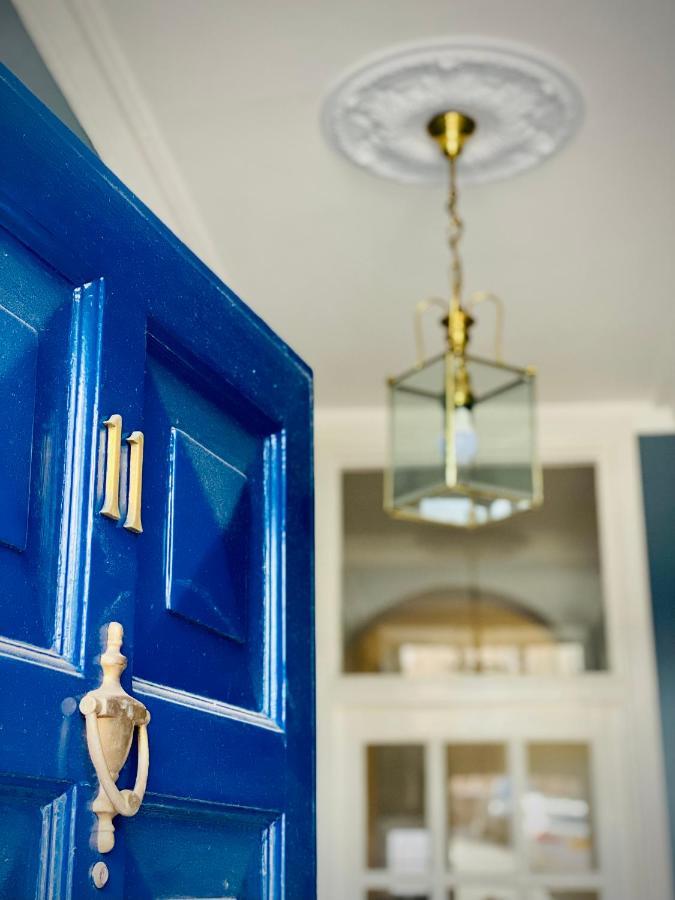 Pass The Keys Superbly Located Handsome Georgian Townhouse Shrewsbury Esterno foto