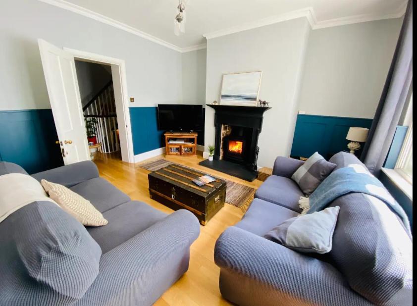 Pass The Keys Superbly Located Handsome Georgian Townhouse Shrewsbury Esterno foto