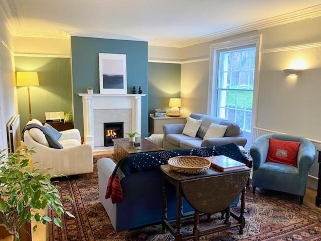 Pass The Keys Superbly Located Handsome Georgian Townhouse Shrewsbury Esterno foto